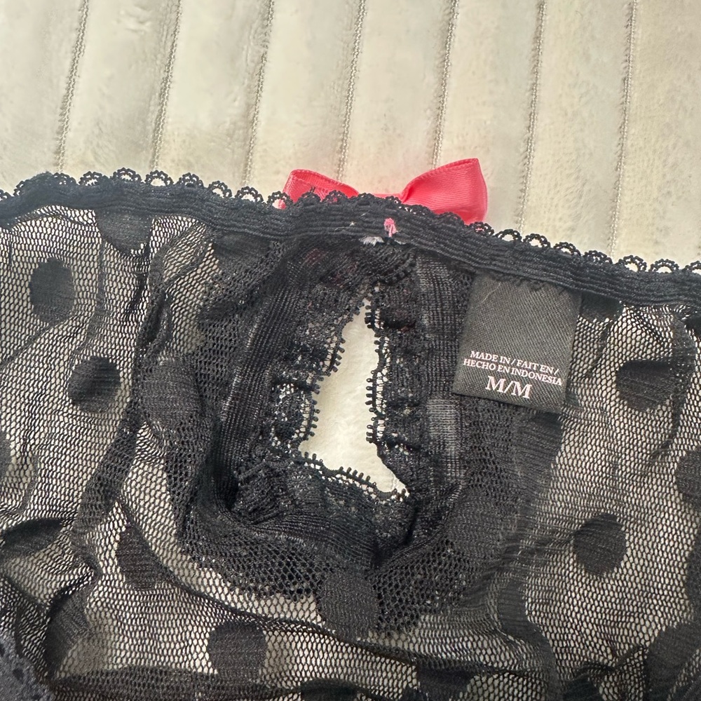 Victoria’s Secret Apron Black and Pink Polka Dot Lingerie Set - Picture 6 of 11